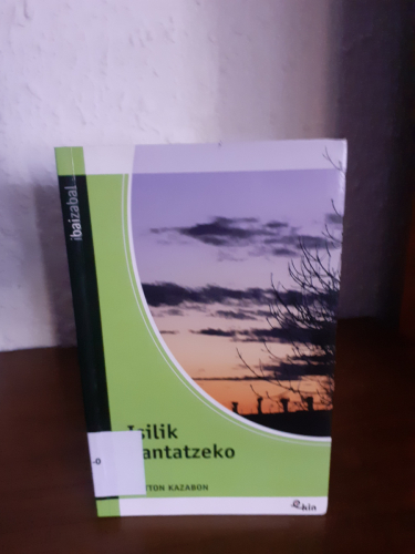 Portada del libro de ISILIK KANTATZEKO