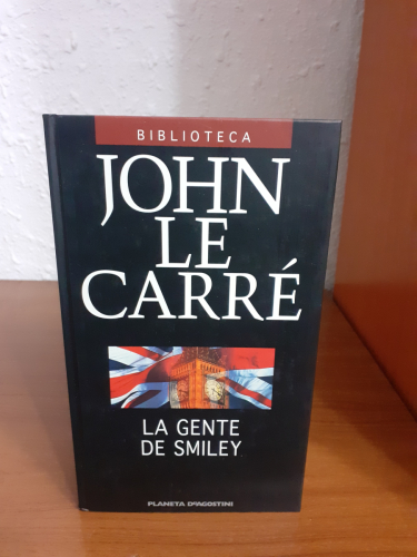 Portada del libro de LA GENTE DE SMILEY