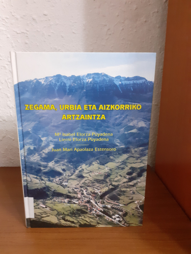 Portada del libro de Zegama, Urbia eta Aizkorriko Artzaintza