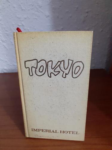 Portada del libro de Don briggs Tokyo a confidential guide to the greatest