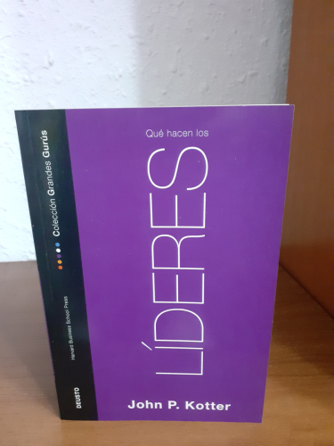 Portada del libro de Qué Hacen los Líderes