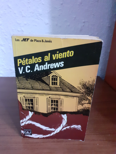 Portada del libro de PÉTALOS AL VIENTO