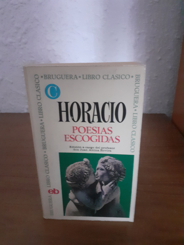 Portada del libro de Poesías escogidas