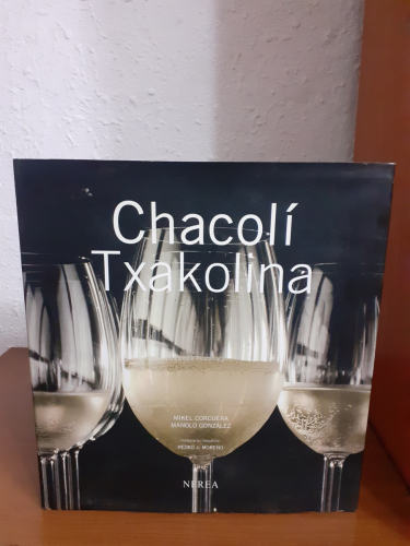 Portada del libro de Chacolí / Txakolina