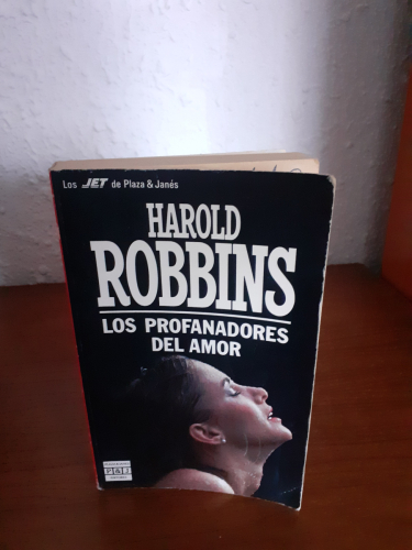 Portada del libro de Los profanadores del amor