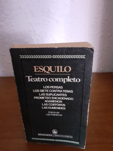 Portada del libro de Teatro completo