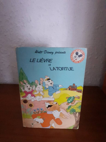 Portada del libro de LE LIEVRE ET LA TORTUE