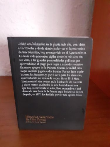 Portada del libro de Historias Auténticas by Viña Pomal
