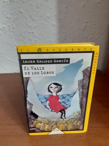 Portada del libro de El valle de los lobos