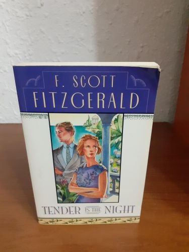 Portada del libro de TENDER IS THE NIGHT