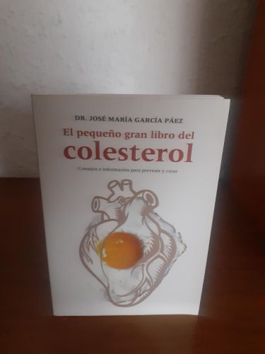Portada del libro de El pequeño gran libro del colesterol