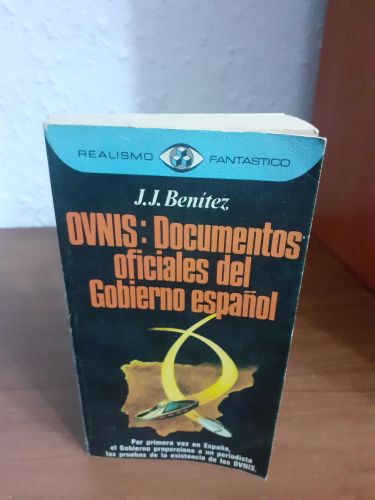 Portada del libro de Ovnis: Documentos oficiales del gobierno español