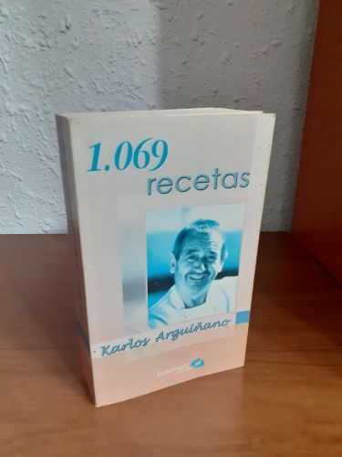 Portada del libro de 1069 Recetas de Cocina
