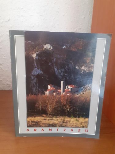 Portada del libro de Arantzazu