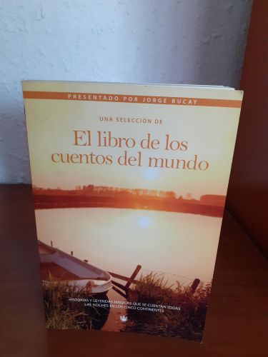 Portada del libro de Cuentos del mundo