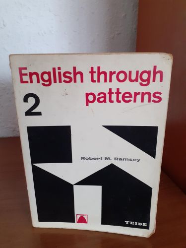 Portada del libro de English through patterns 2