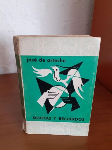 Portada del libro de Siluetas y recuerdos