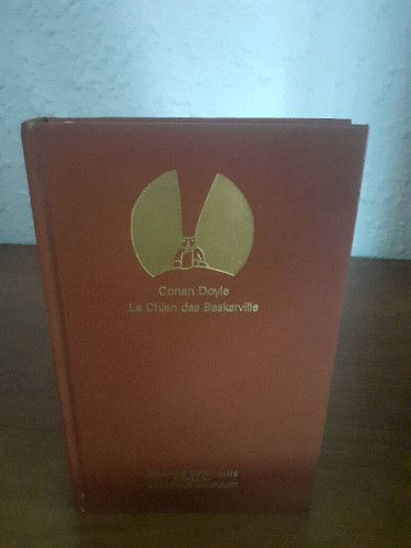 Portada del libro de LE CHIEN DES BASKERVILLE