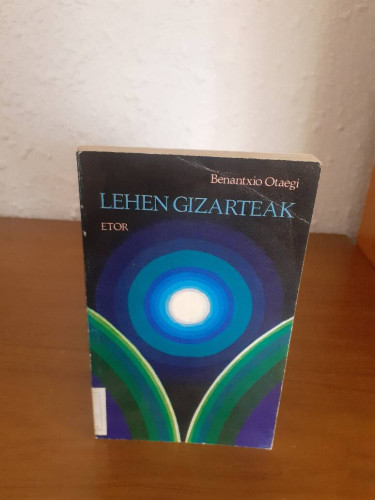 Portada del libro de LEHEN GIZARTEAK