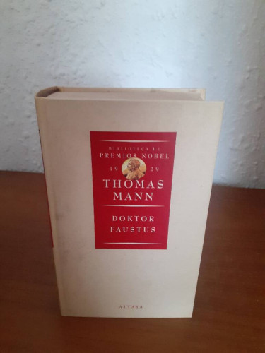 Portada del libro de DOKTOR FAUSTUS