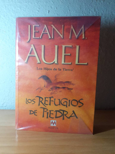 Portada del libro de REFUGIOS DE PIEDRA LOS HIJOS DE LA TIERRA, LOS