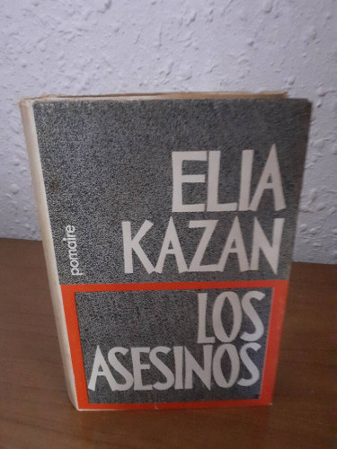 Portada del libro de ASESINOS, LOS