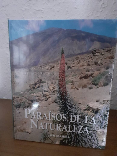 Portada del libro de PARAISOS DE LA NATURALEZA ISLAS CANARIAS