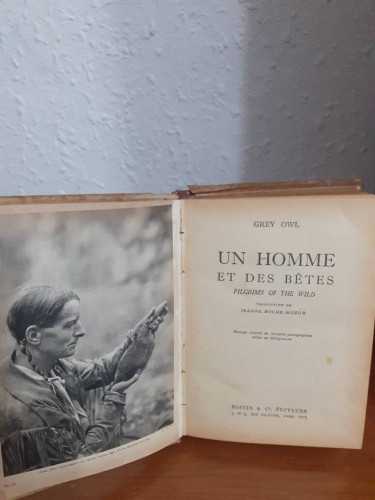 Portada del libro de UN HOMME ET DES BETES PILGRIMS OF THE WILD