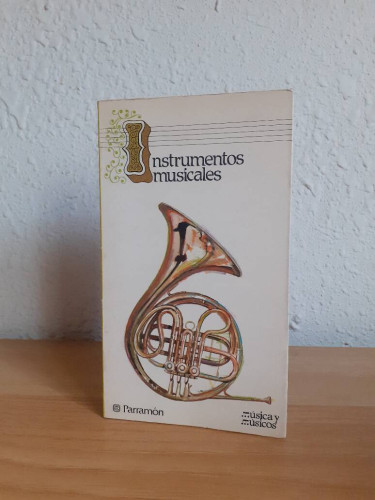 Portada del libro de INSTRUMENTOS MUSICALES